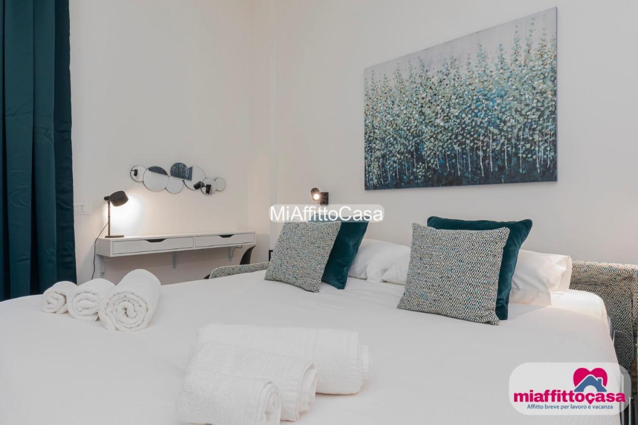 Black And Porta Venezia Appartement *